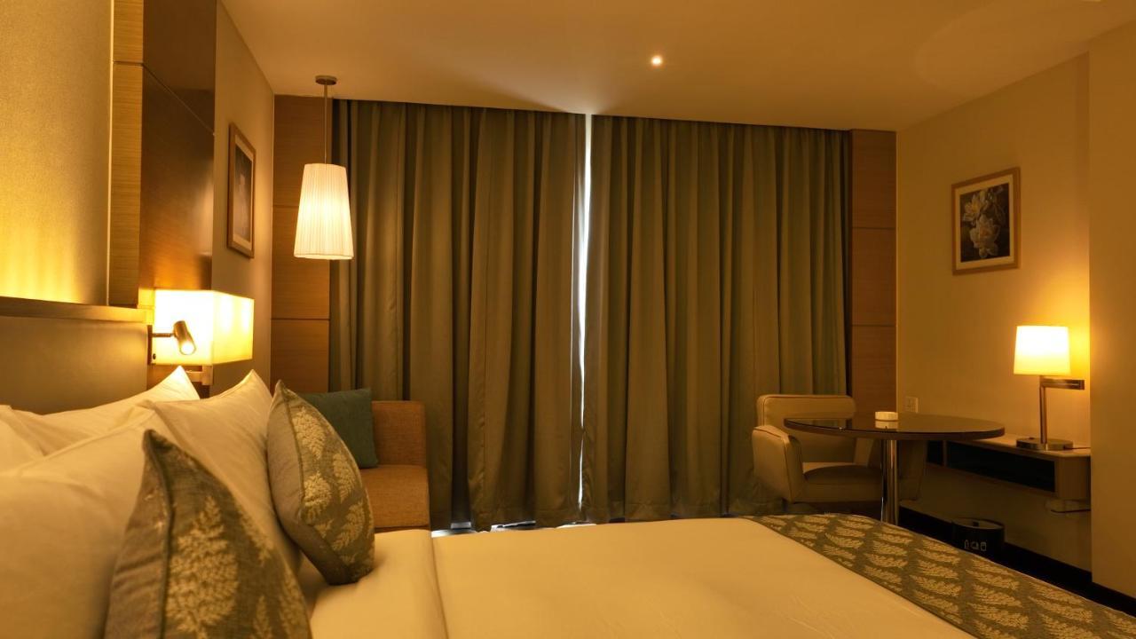 Gokulam Grand Trivandrum Thiruvananthapuram Buitenkant foto