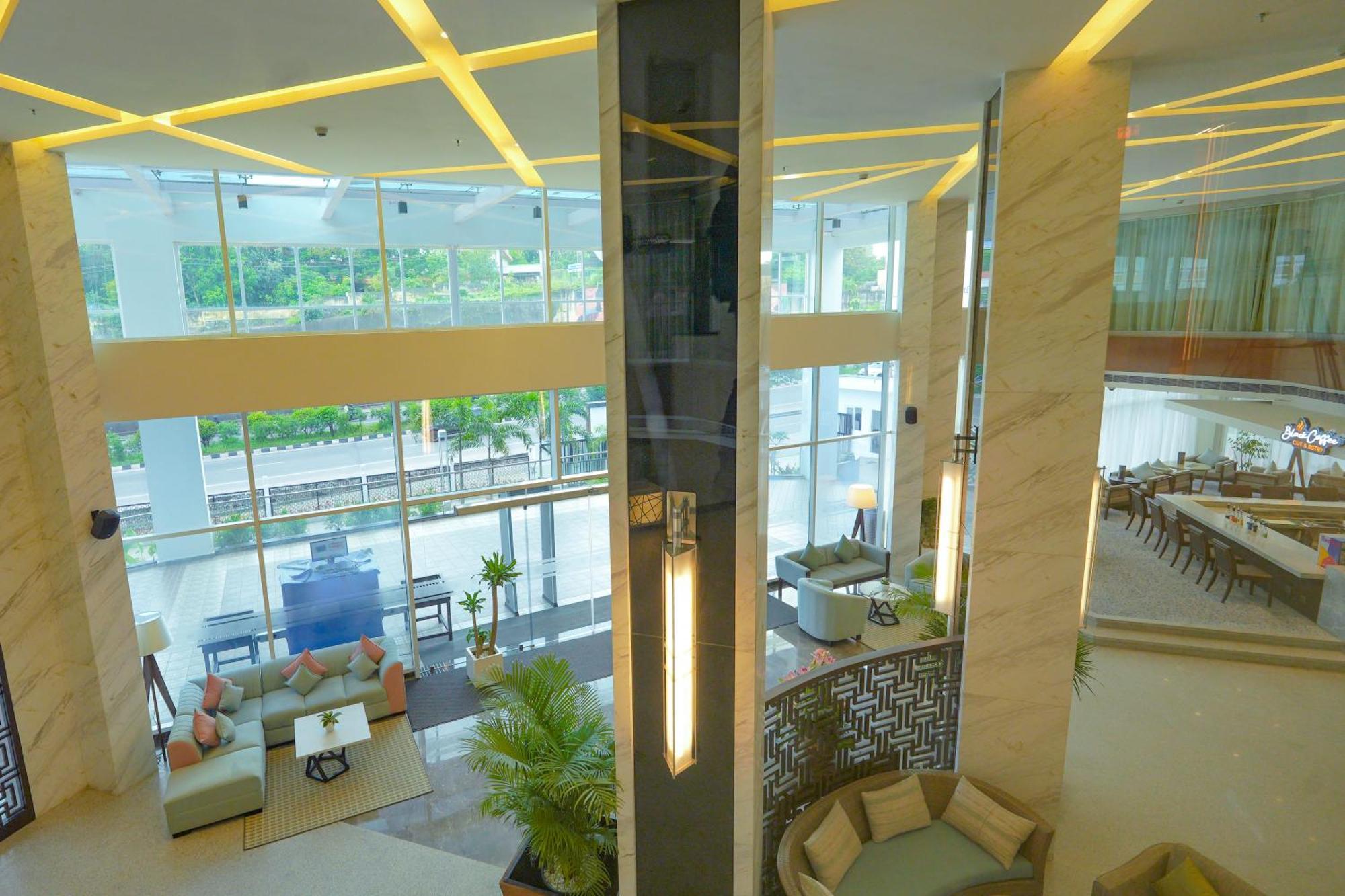 Gokulam Grand Trivandrum Thiruvananthapuram Buitenkant foto