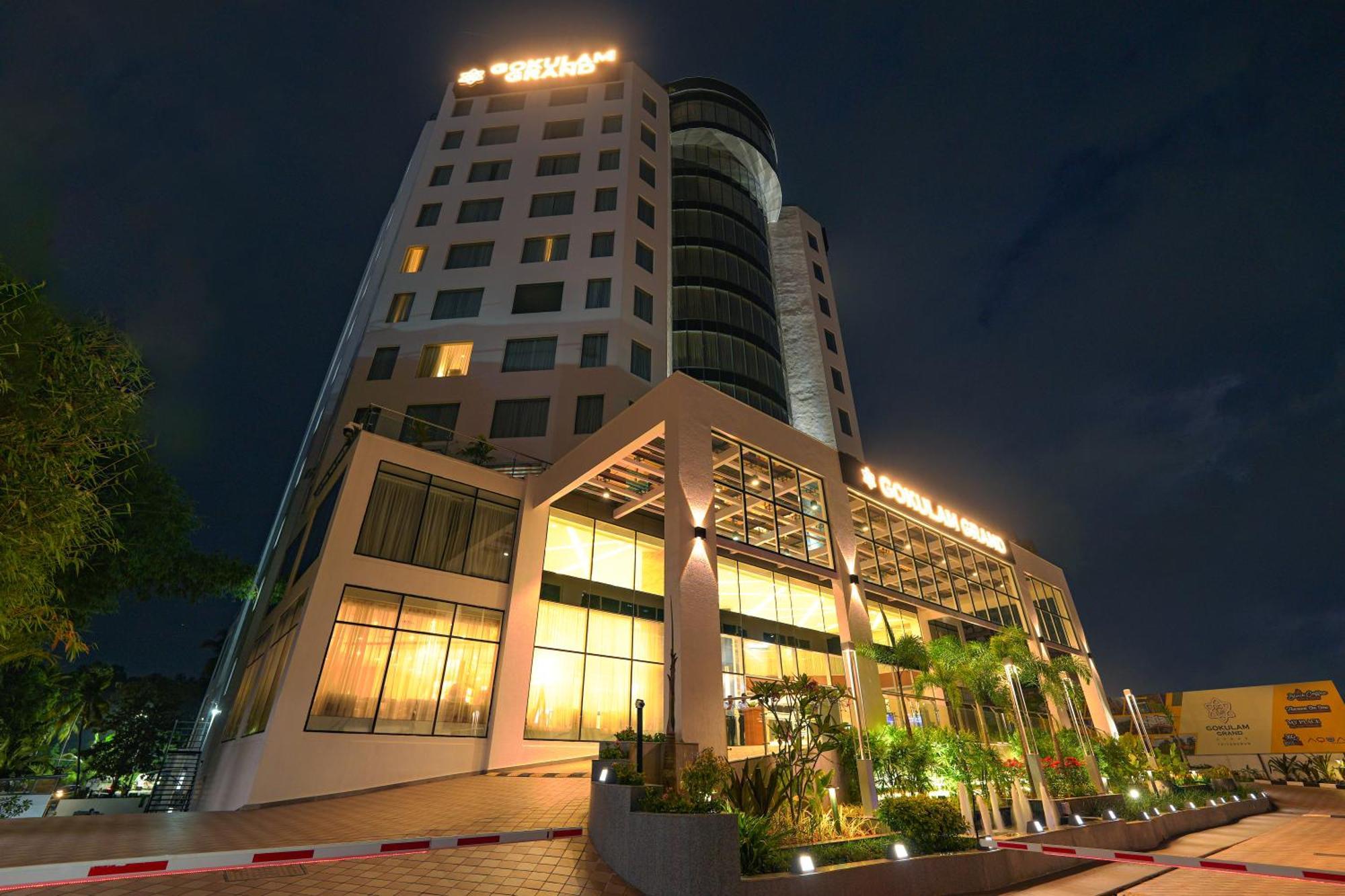 Gokulam Grand Trivandrum Thiruvananthapuram Buitenkant foto